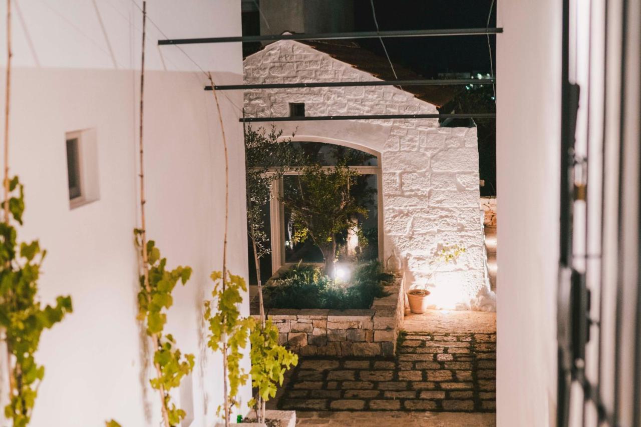 Trulli In Corte 阿尔贝罗贝洛 外观 照片