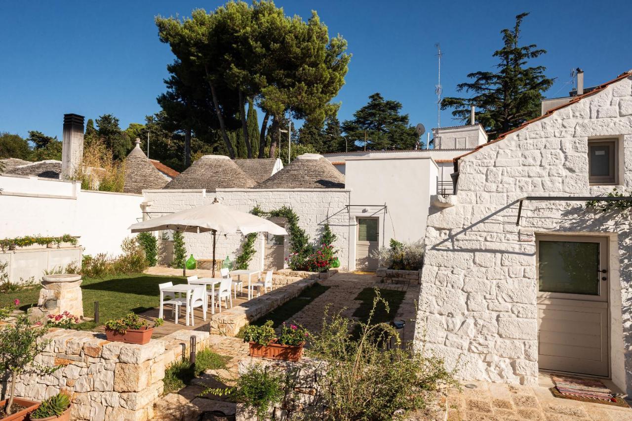 Trulli In Corte 阿尔贝罗贝洛 外观 照片