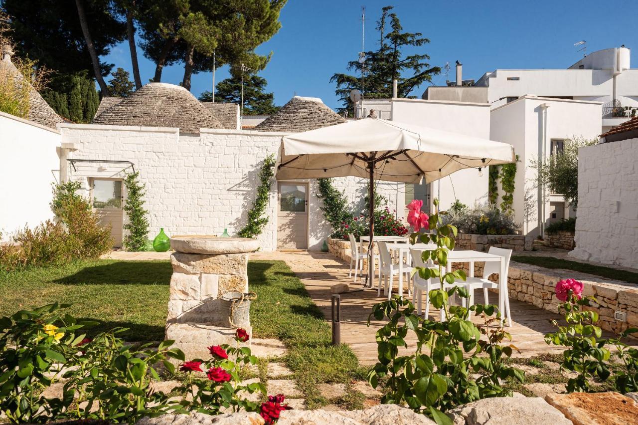 Trulli In Corte 阿尔贝罗贝洛 外观 照片