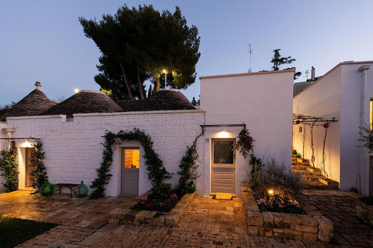 Trulli In Corte 阿尔贝罗贝洛 外观 照片